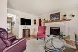 1935 New London Court - Photo 6