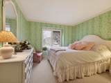 1122 Packard Place - Photo 5