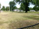 76 Se O Street - Photo 3