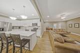 9354 Oak Point - Photo 12