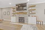 9354 Oak Point - Photo 8