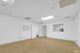 515 Woodscrest Drive - Photo 32