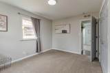 1000 Fairlawn W Circle - Photo 17