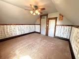 738 Maple Street - Photo 16