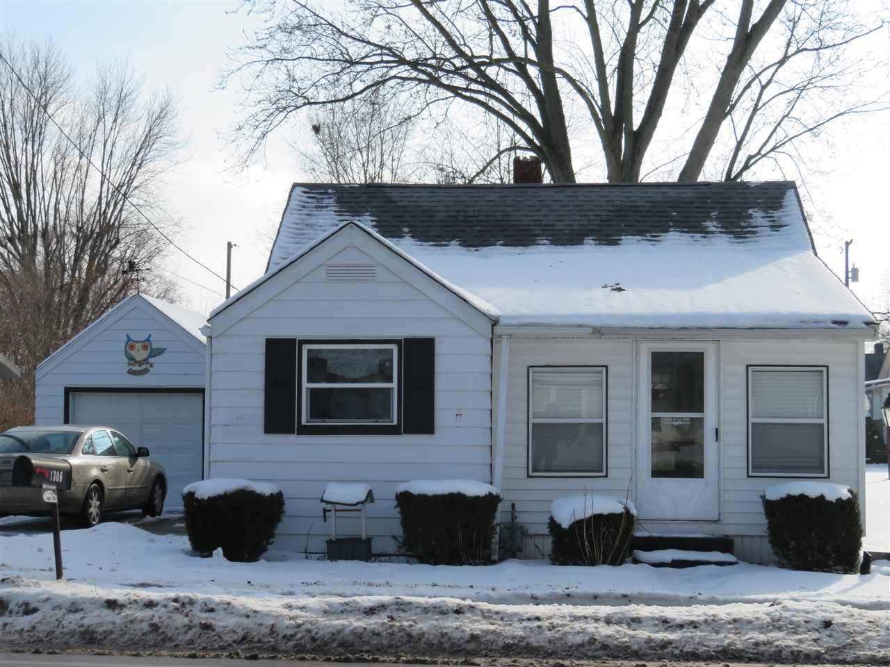 1306 Plymouth Avenue - Photo 1