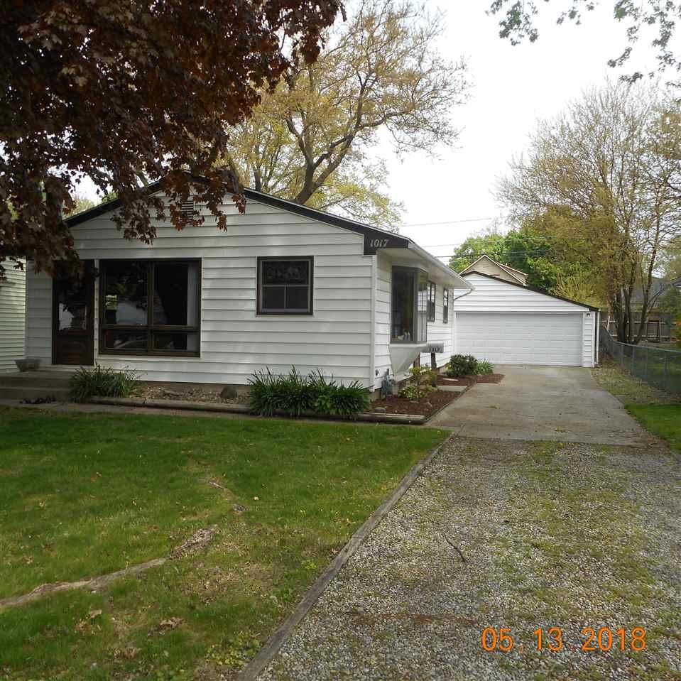 1017 Curdes Avenue - Photo 1