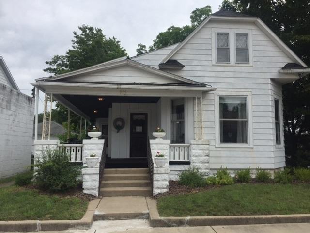 906 Main - Photo 1