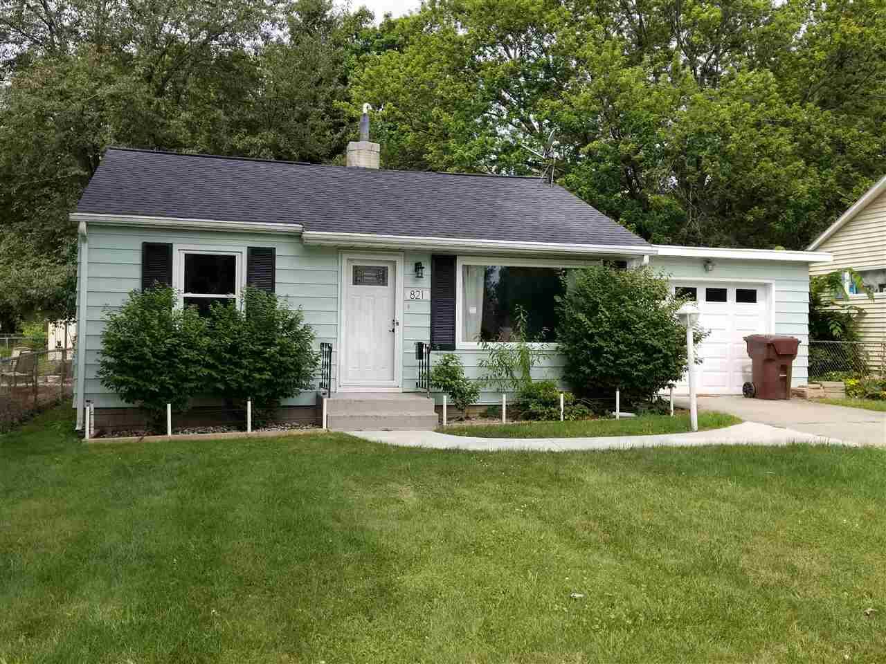 821 Hazel - Photo 1