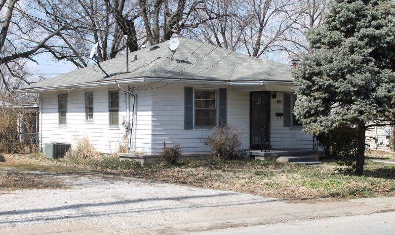 1111 Vann Avenue - Photo 1