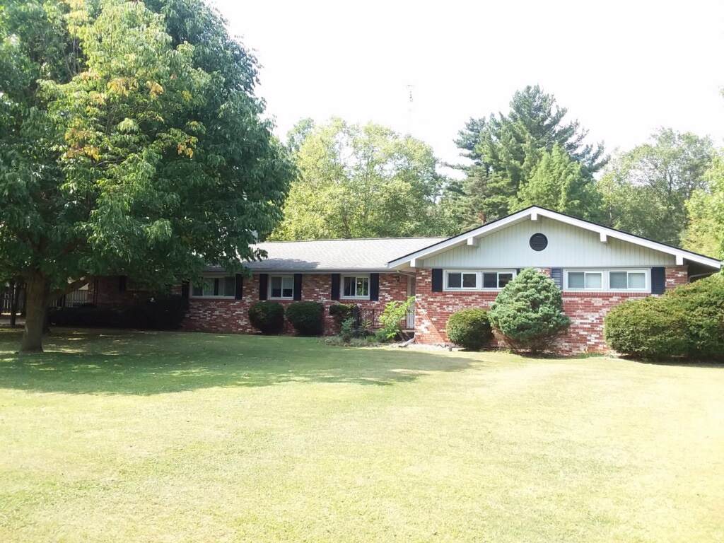 1411 Richard Road - Photo 1