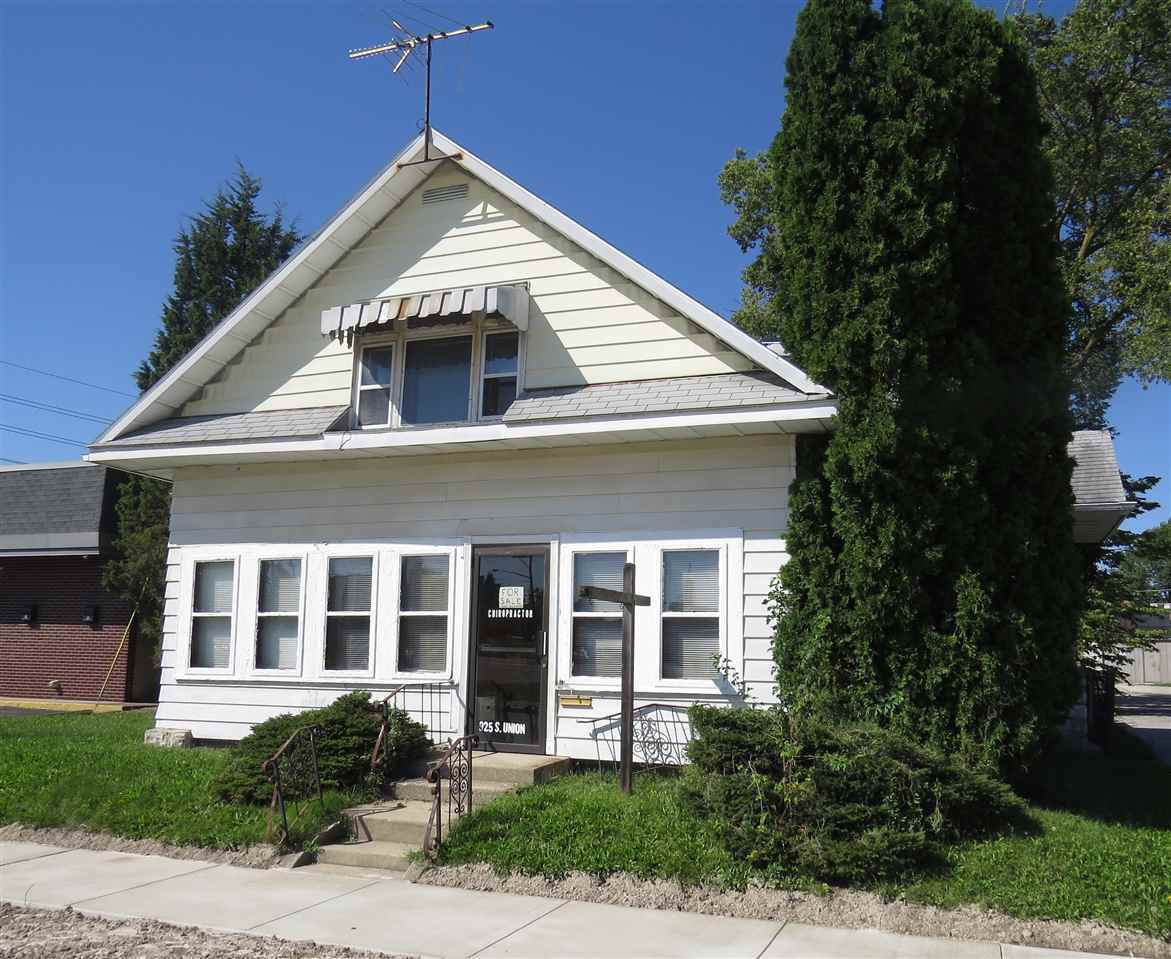 925 Union Street - Photo 1