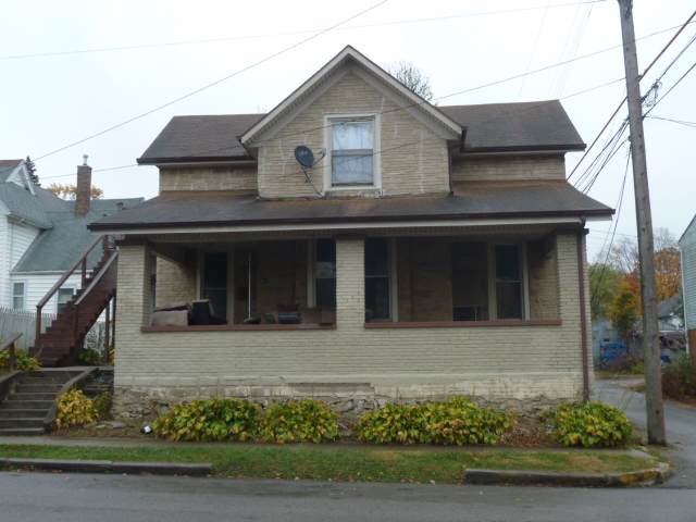 411 D Street - Photo 1