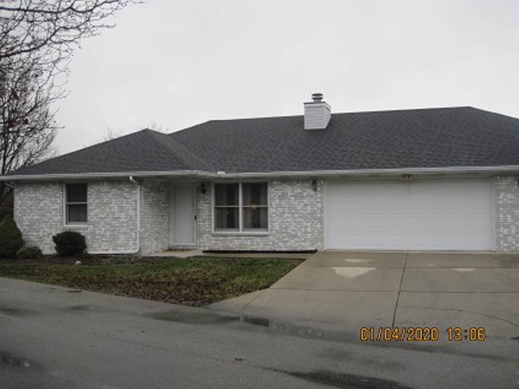 4718 Pebble Court - Photo 1