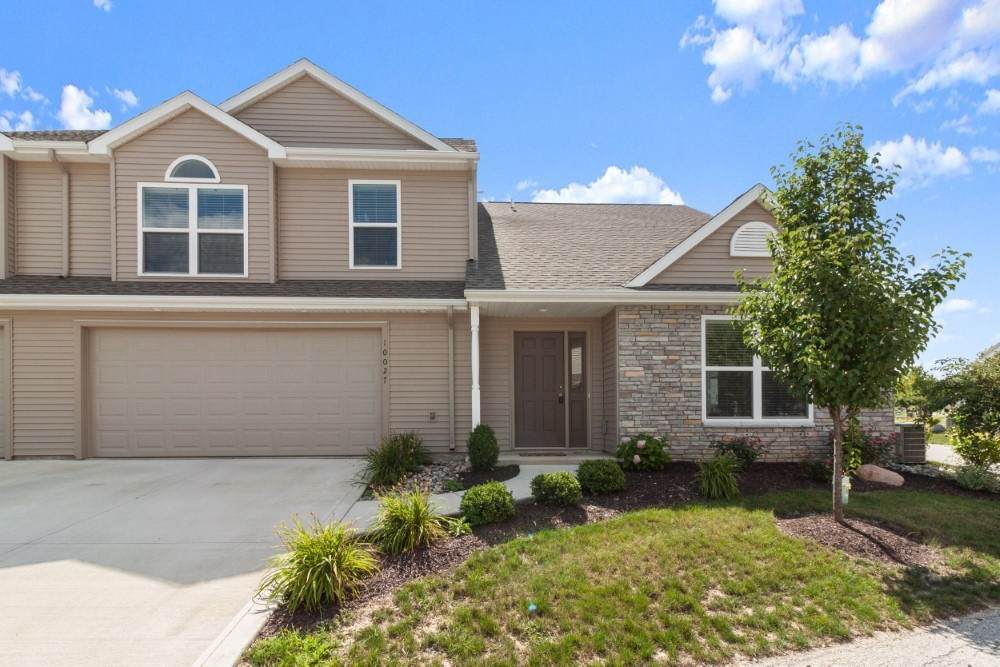 10027 Oak Trail Road - Photo 1