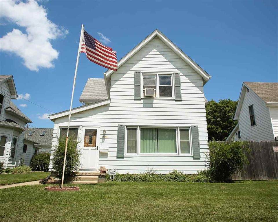 1910 Kossuth Street - Photo 1