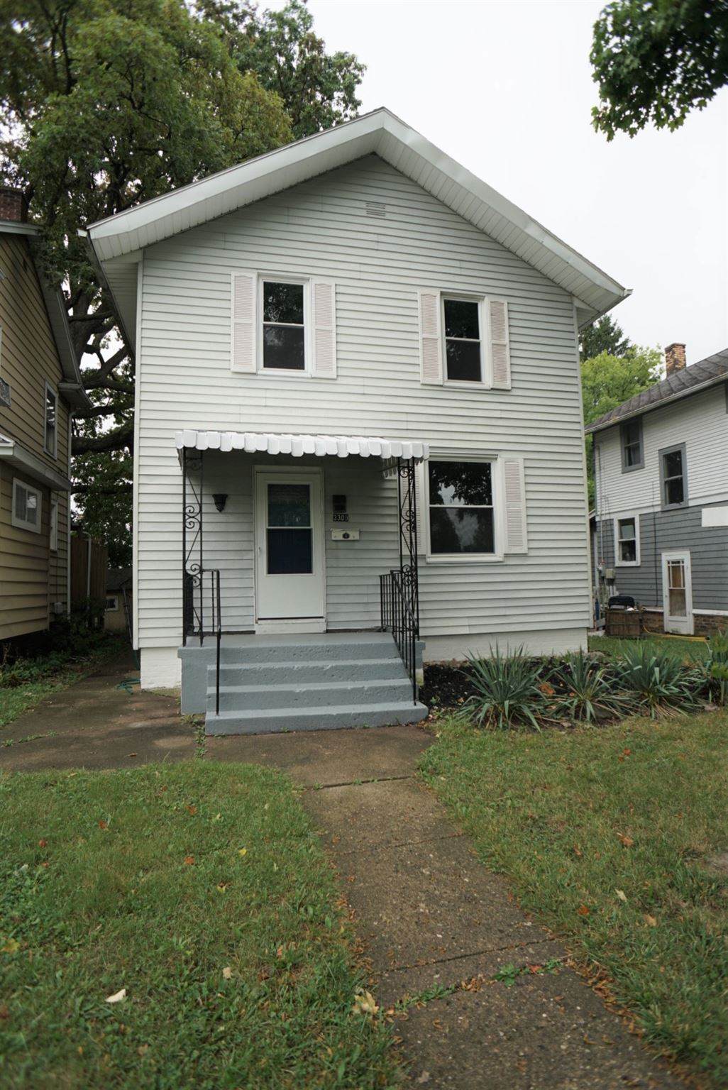 3309 Hoagland Avenue - Photo 1