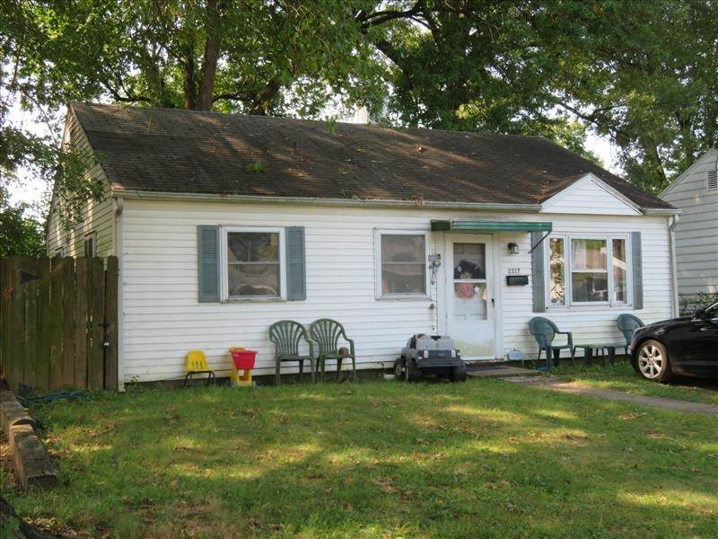 2317 Maplewood Circle - Photo 1