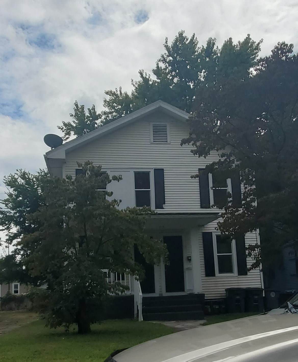 1105 Powell Avenue - Photo 1