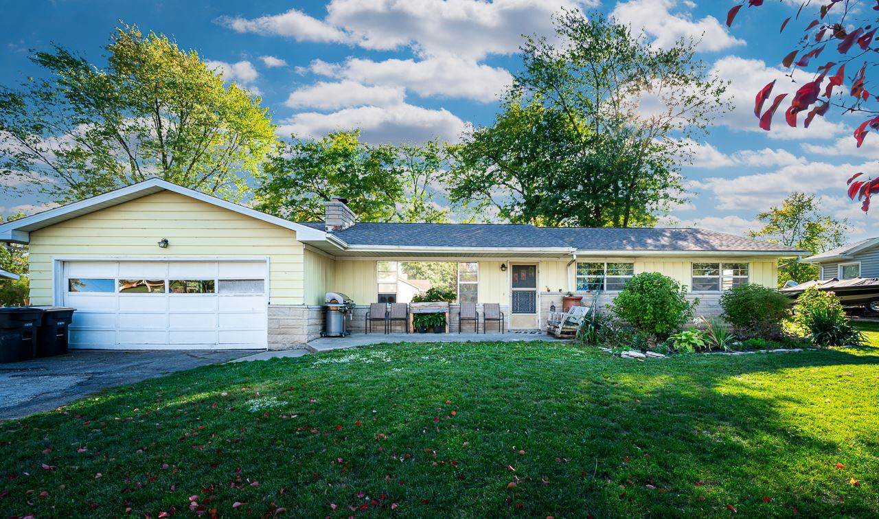 4906 Ashland Drive - Photo 1