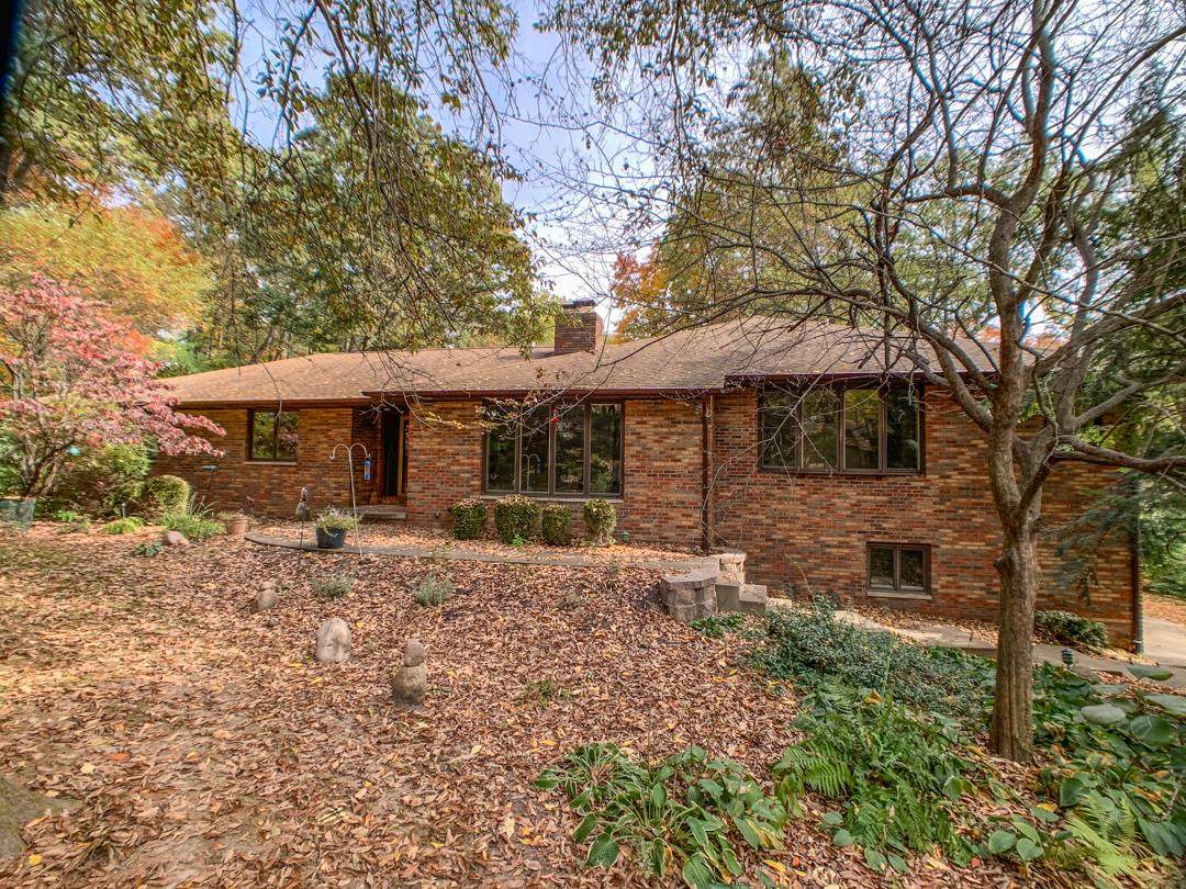 3603 Capilano Drive - Photo 1