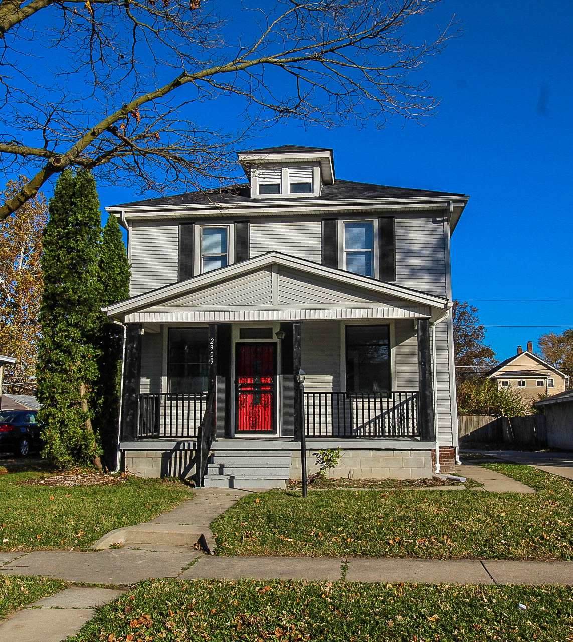 2909 Alexander Street - Photo 1