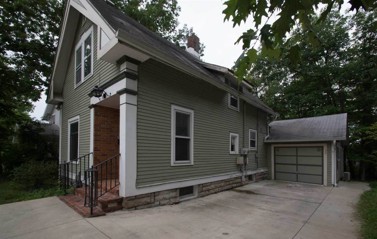 526 Woodlawn Avenue - Photo 1