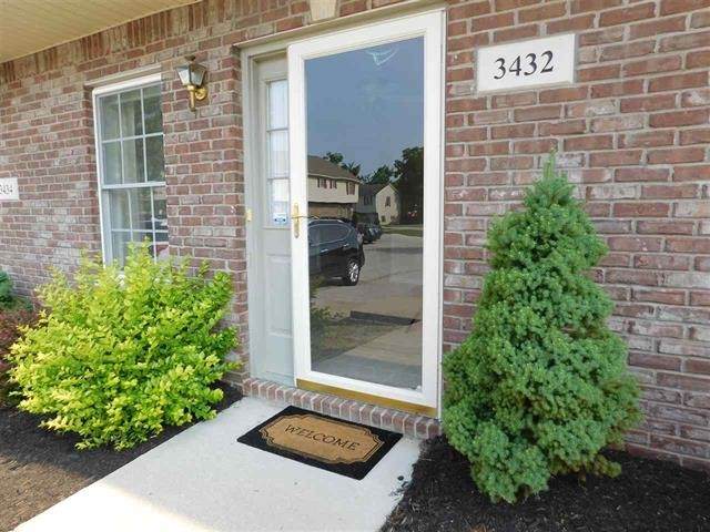 3432 Oaklawn Circle - Photo 1
