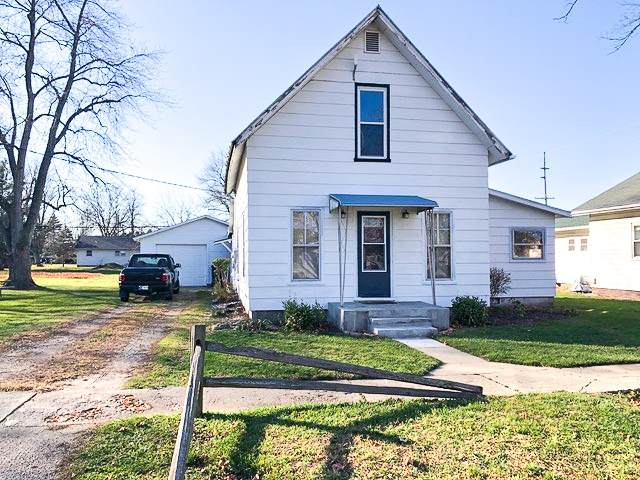 313 Henry Street - Photo 1