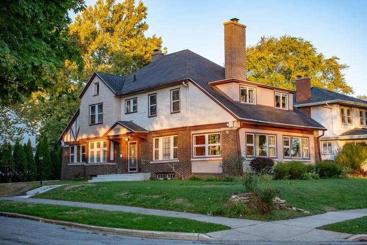 815 Arch Avenue - Photo 1