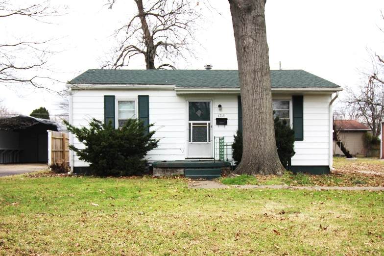 1713 Broadmoor Avenue - Photo 1