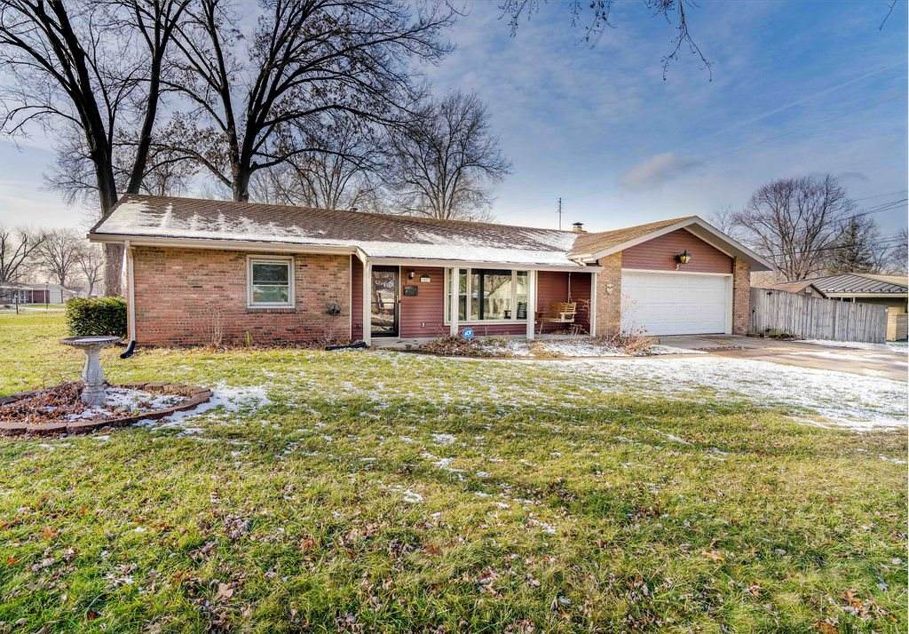3427 Elwood Drive - Photo 1
