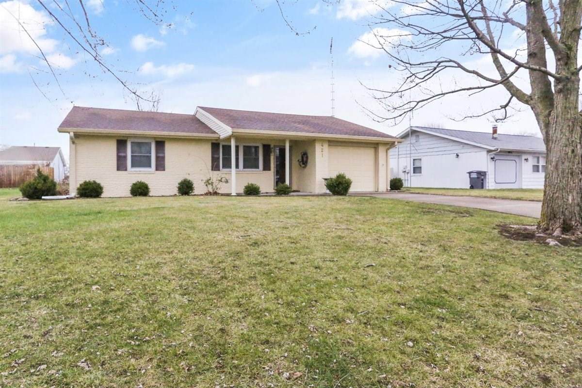 421 Albany Court - Photo 1