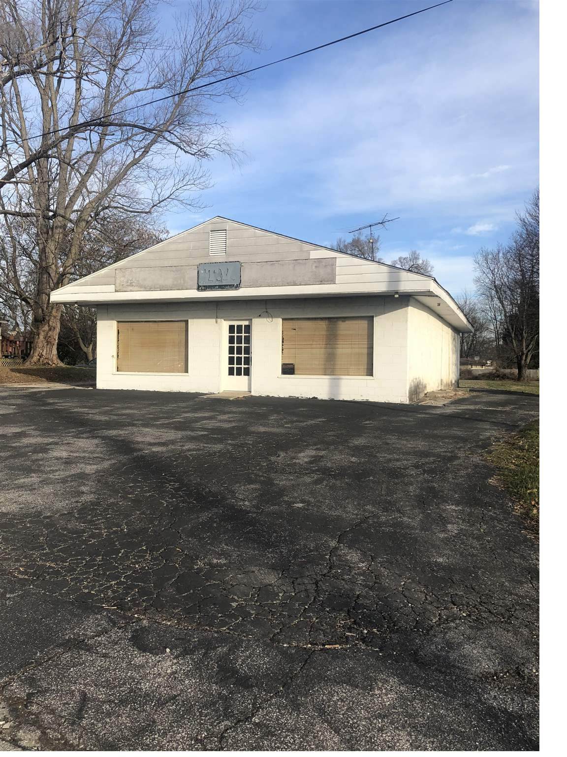 153 State Road 60 East - Photo 1
