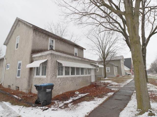 445 Elm Street - Photo 1