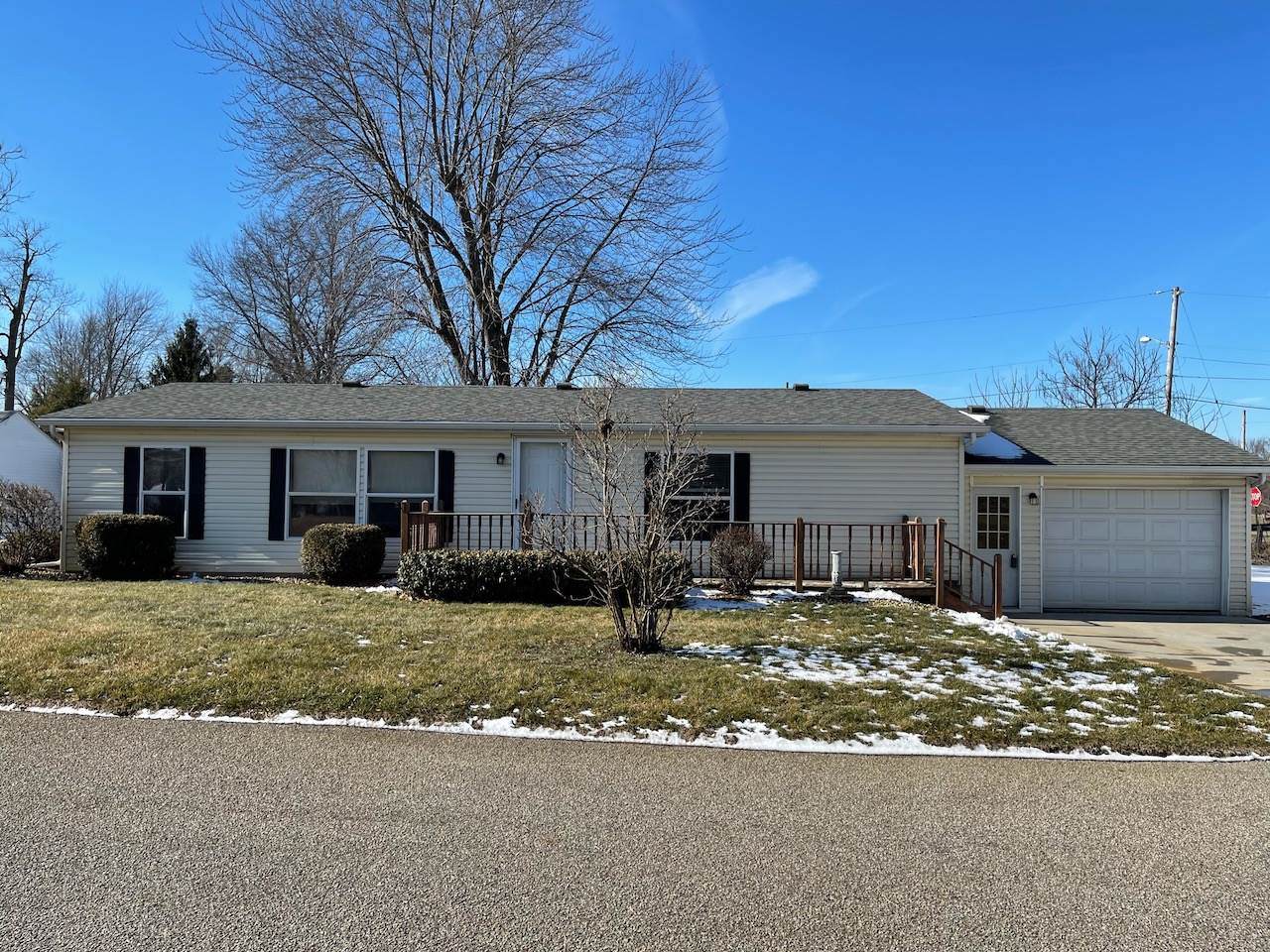 9107 Shore Drive - Photo 1