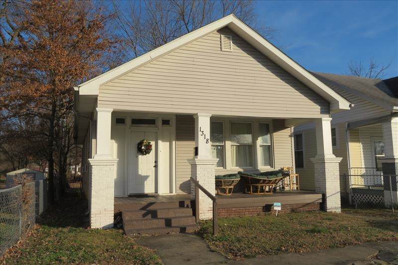 1318 Elliott Street - Photo 1