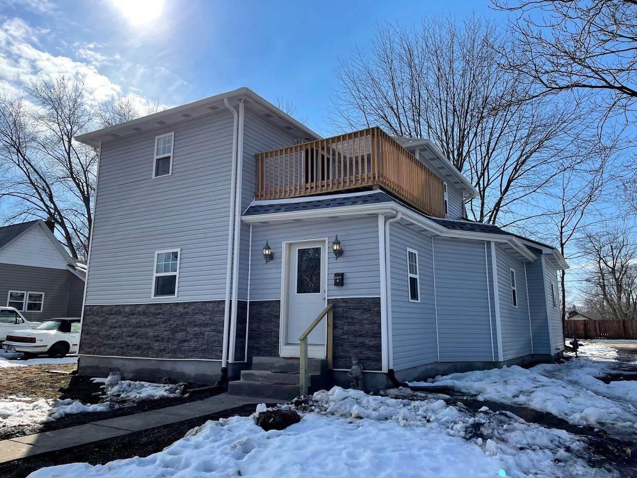 713 Brandon Street - Photo 1