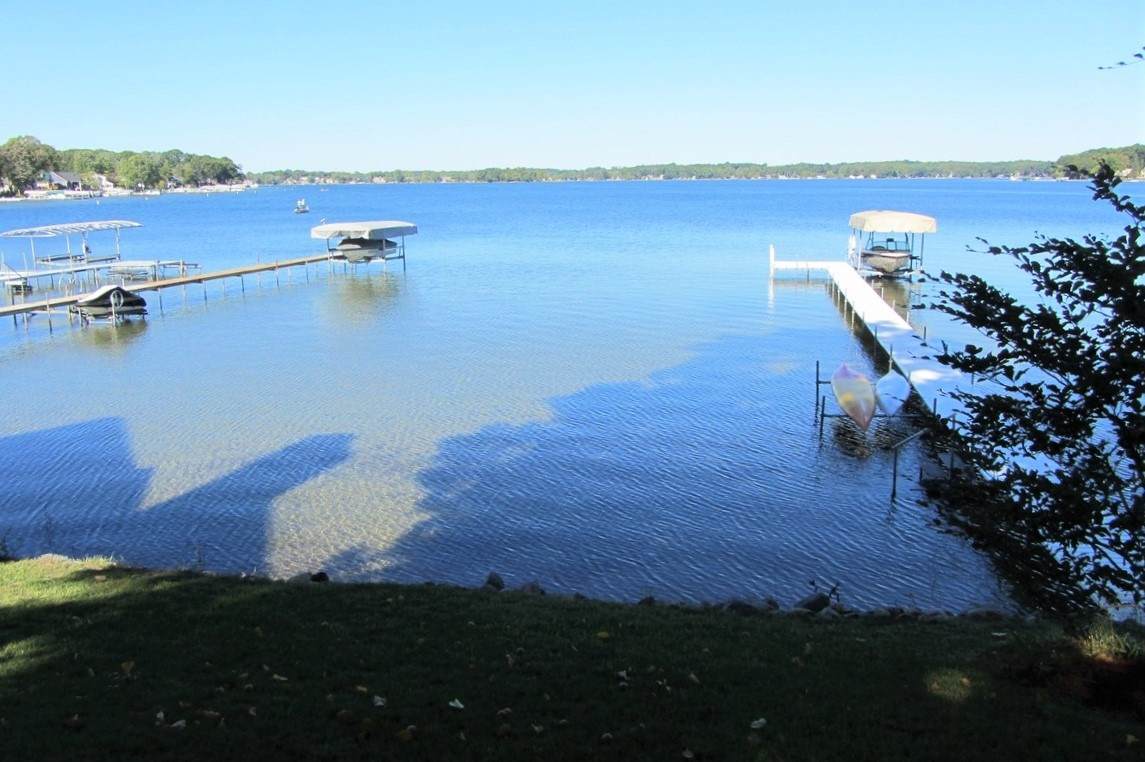 106 Lakeside Court - Photo 1