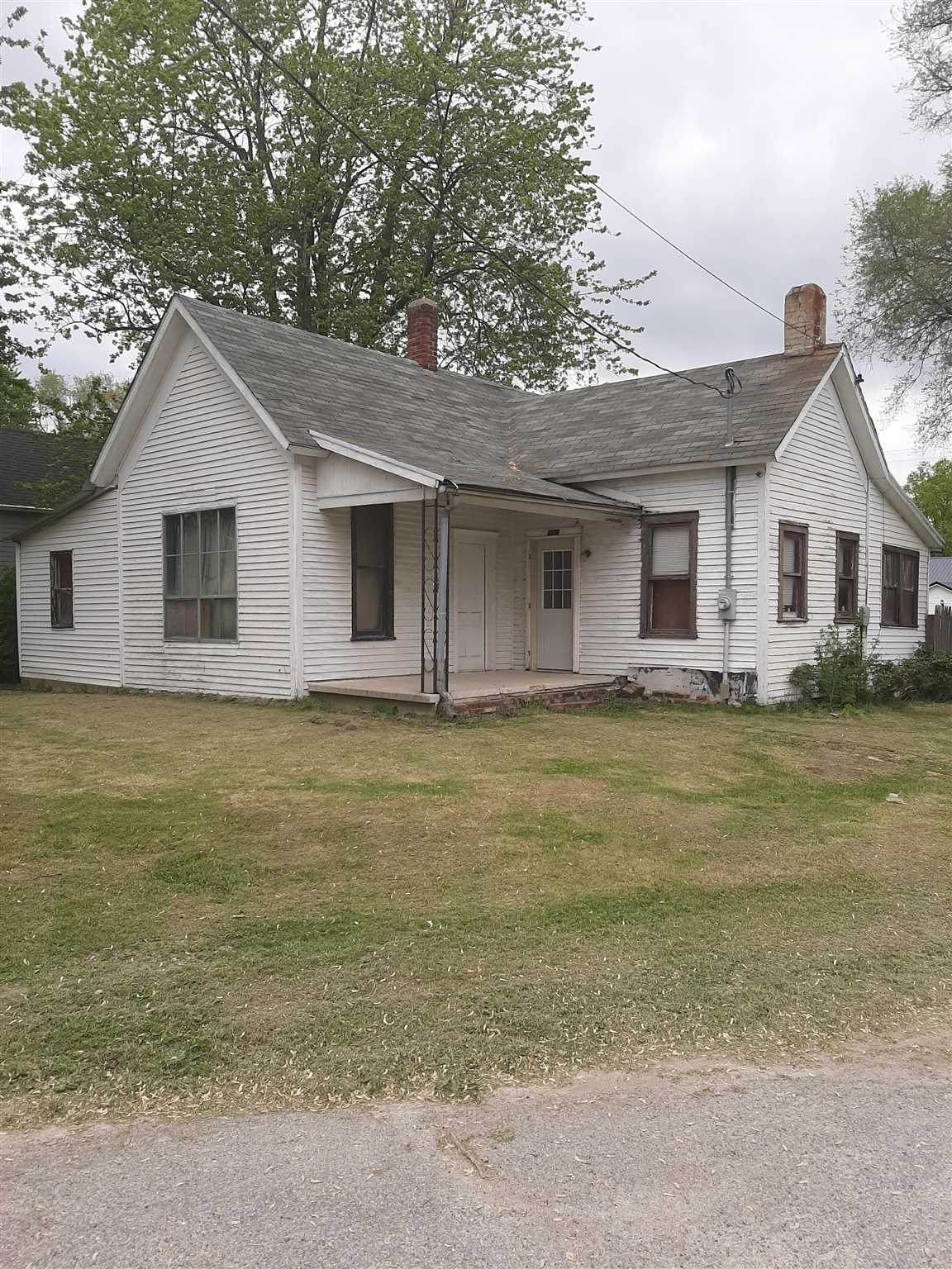 728 Main Street - Photo 1