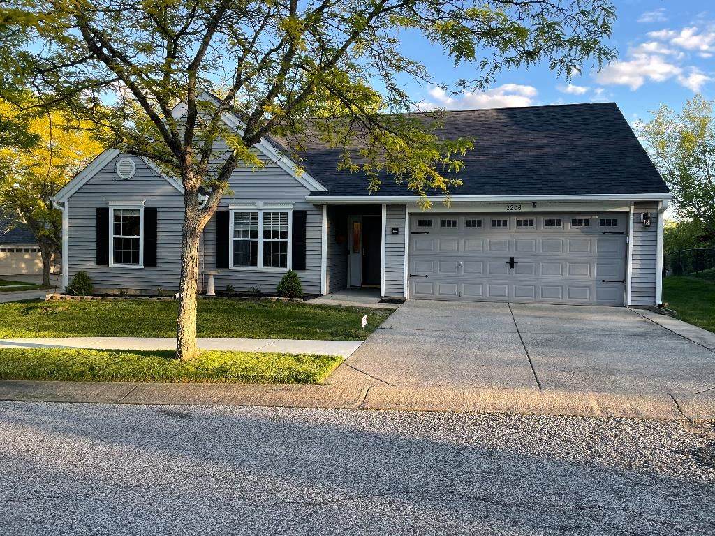 2206 Sweetbriar Court - Photo 1