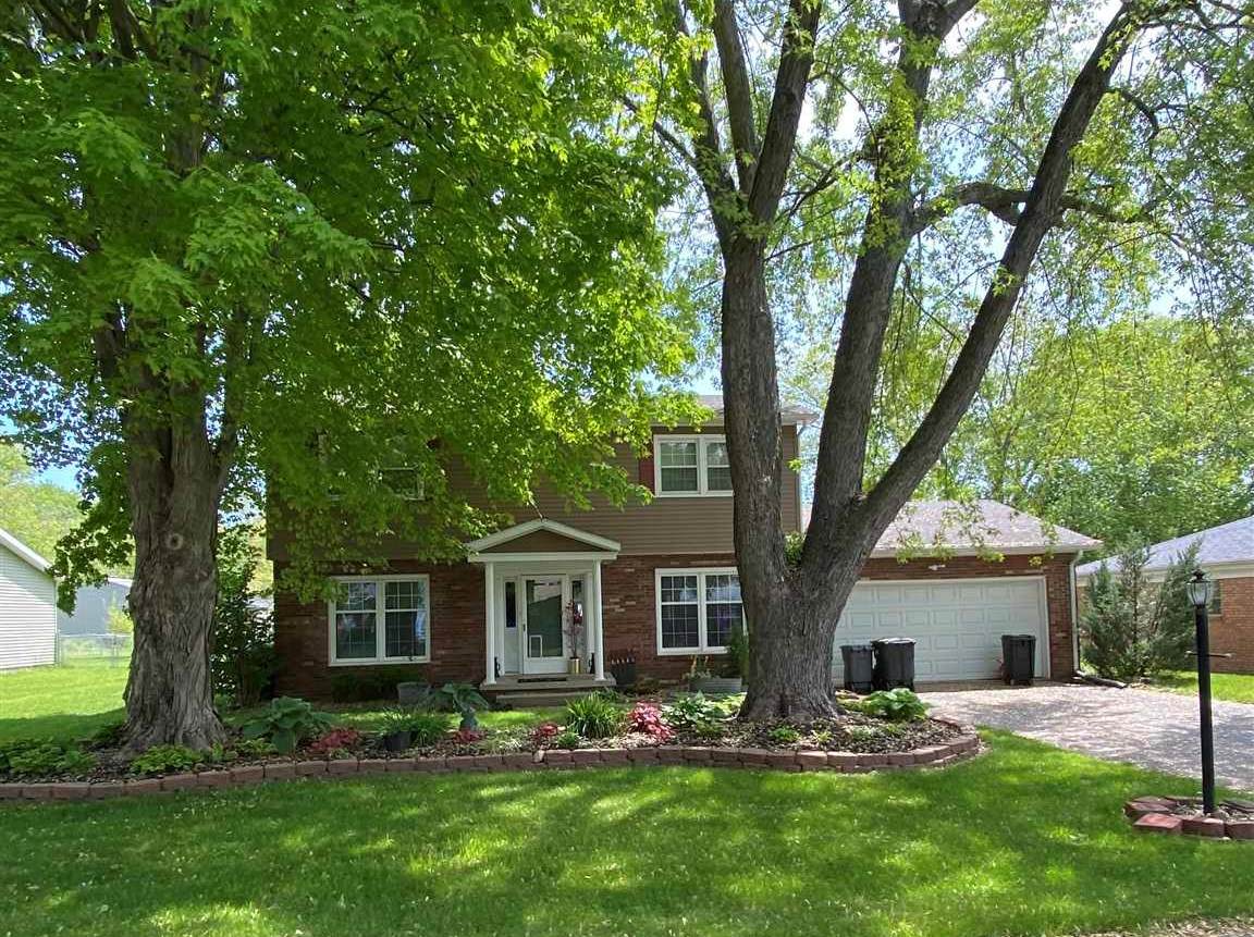 207 Miller Manor - Photo 1