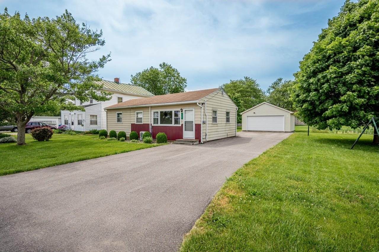 127 Monroeville Road - Photo 1