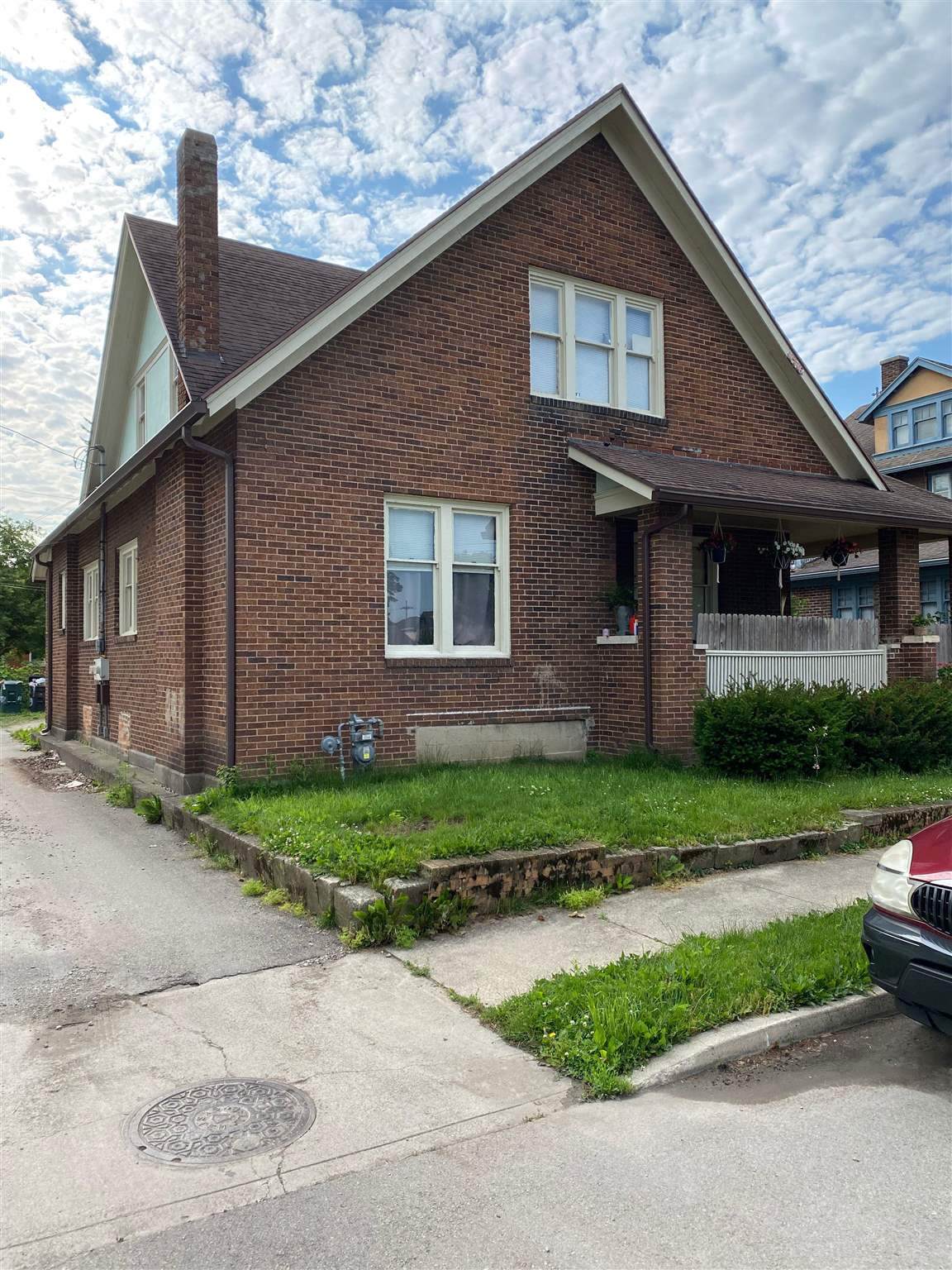 212-214 Pershing Drive - Photo 1