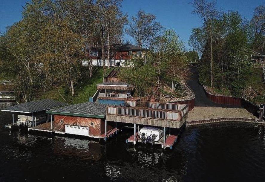 5595 Richey Lane - Photo 1