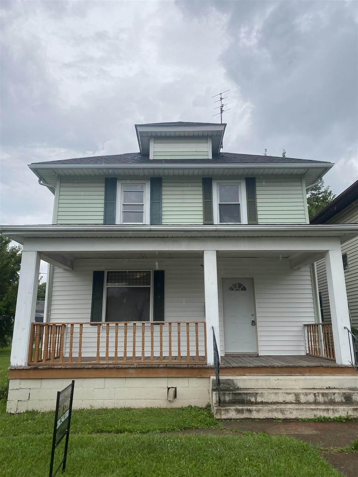 2922 Central Drive - Photo 1