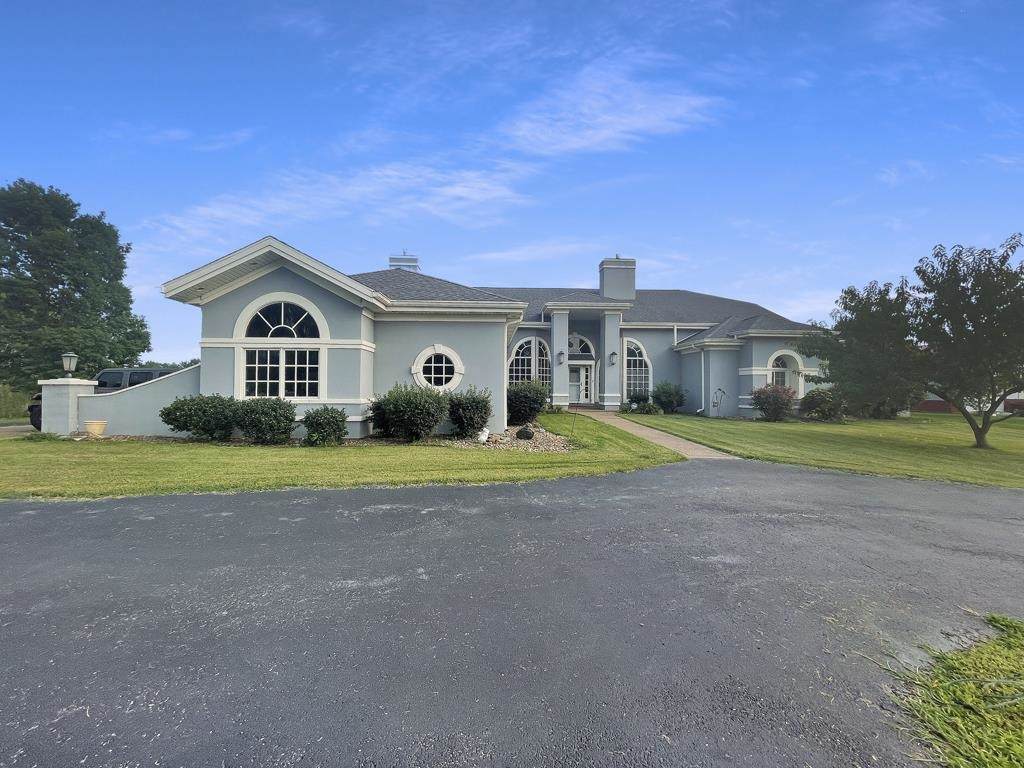9211 Heim Road - Photo 1