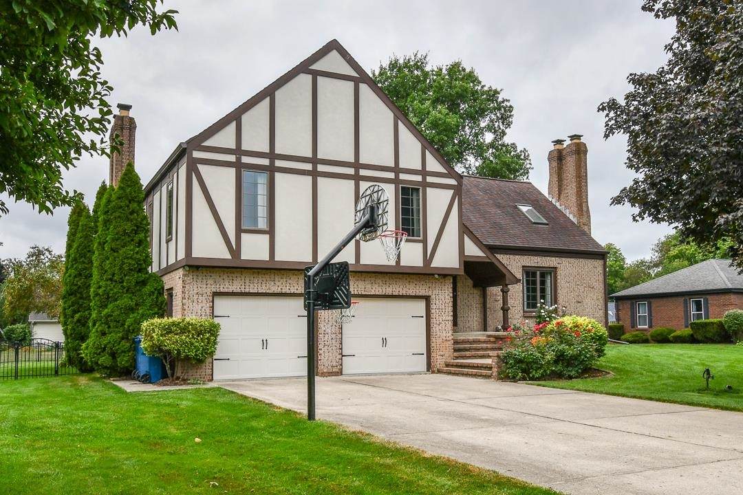 20 Joye Court - Photo 1