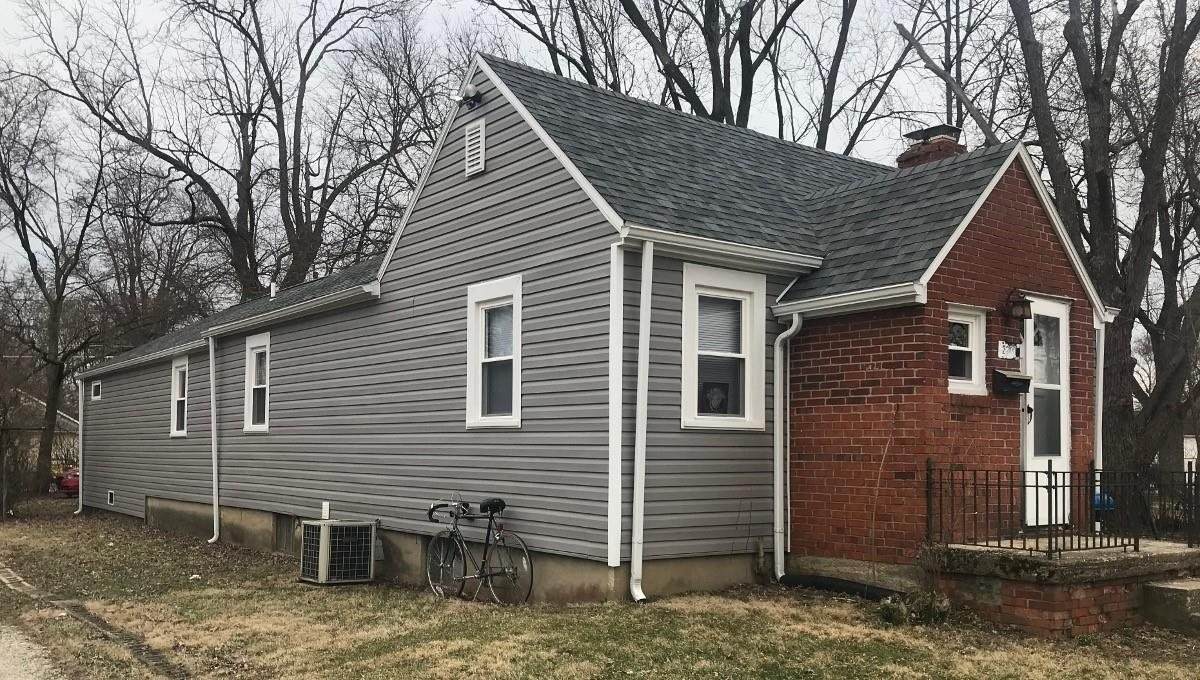 2200 Maplewood Avenue - Photo 1
