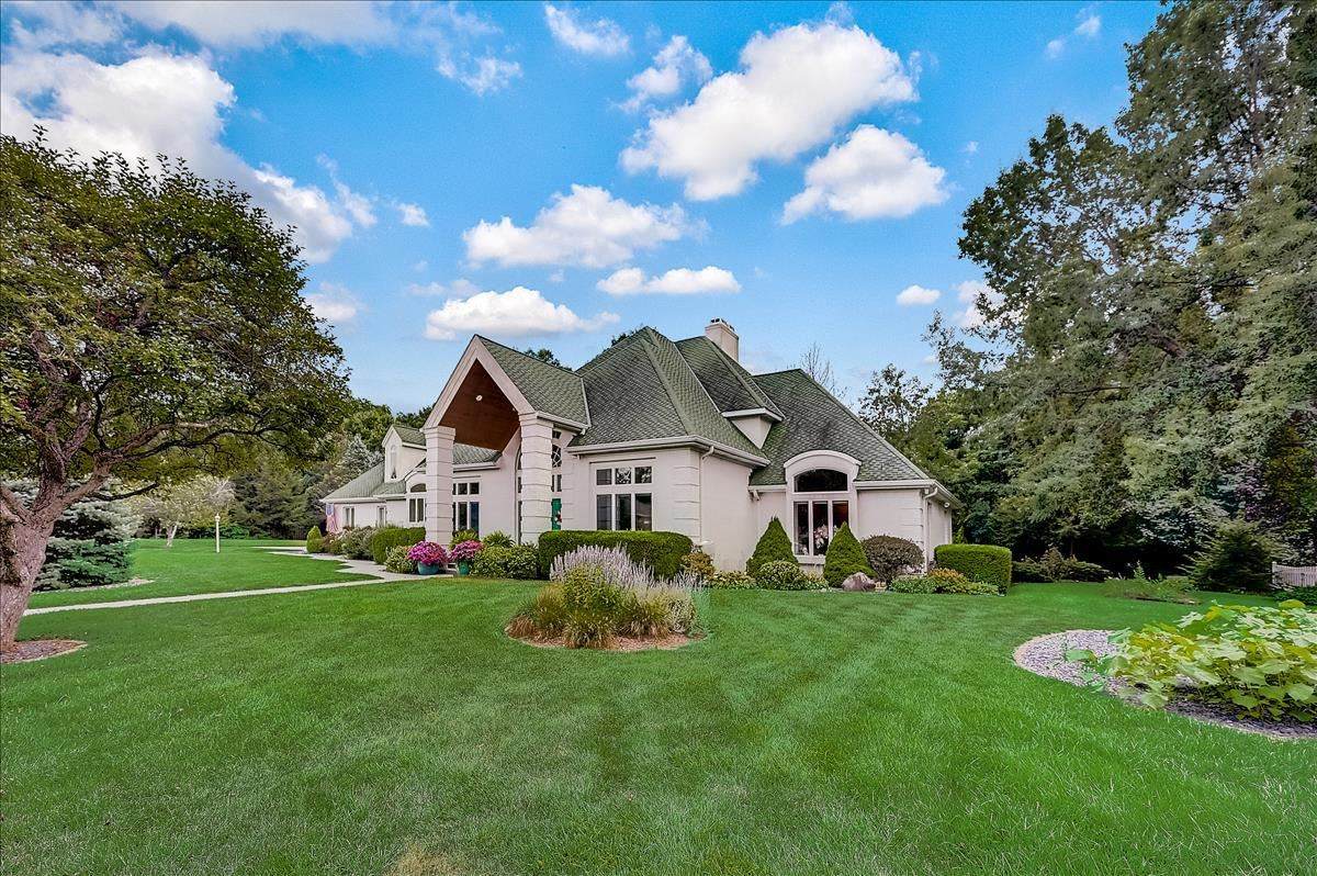 5201 Pineridge Road - Photo 1