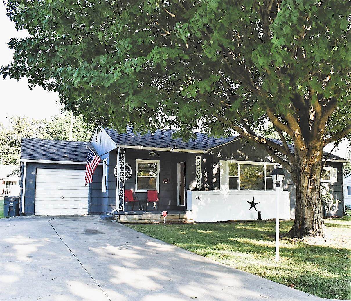 310 Lody Lane - Photo 1